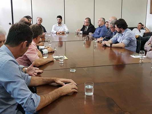 Sul cria comitê para brigar por ferrovia  ABIFER